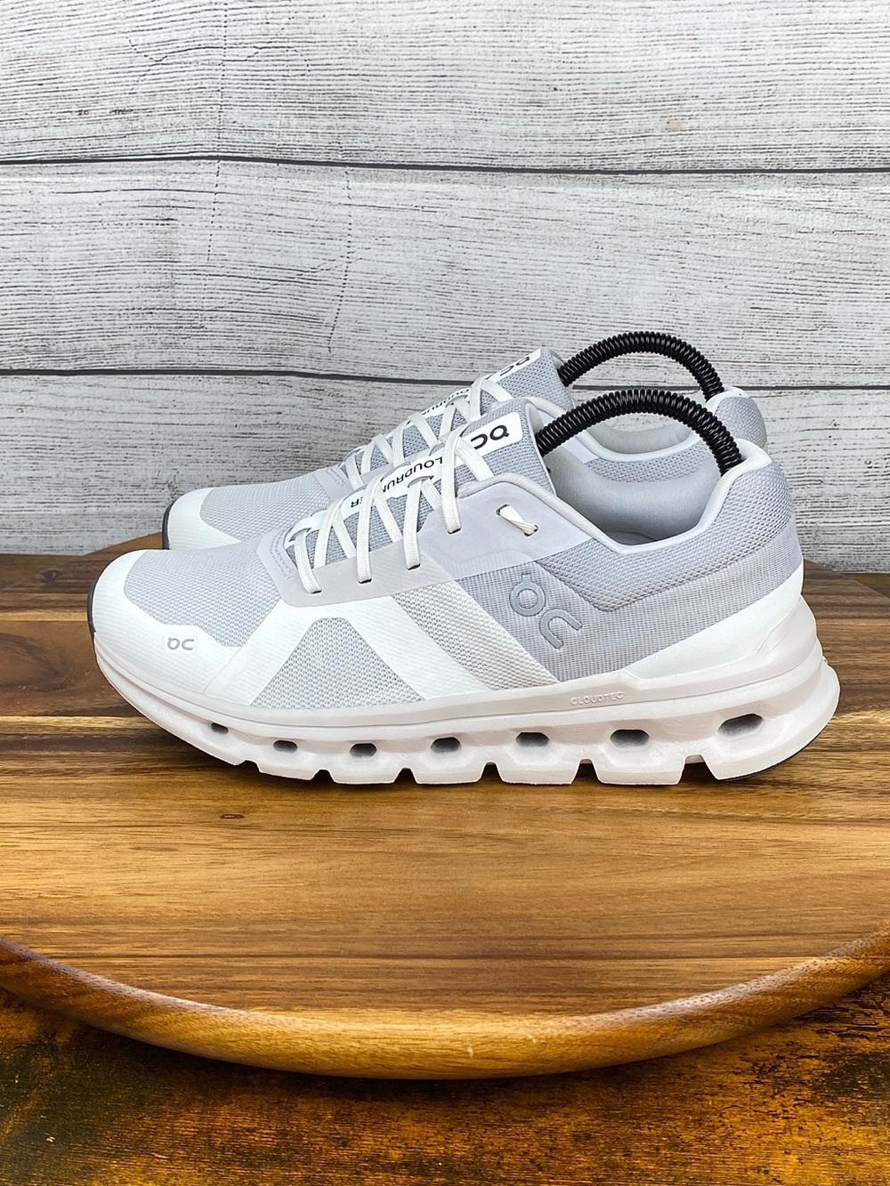 NEW ON Running Cloudrunner White Grey Frost Women’s Shoes Sneaker Size 8
